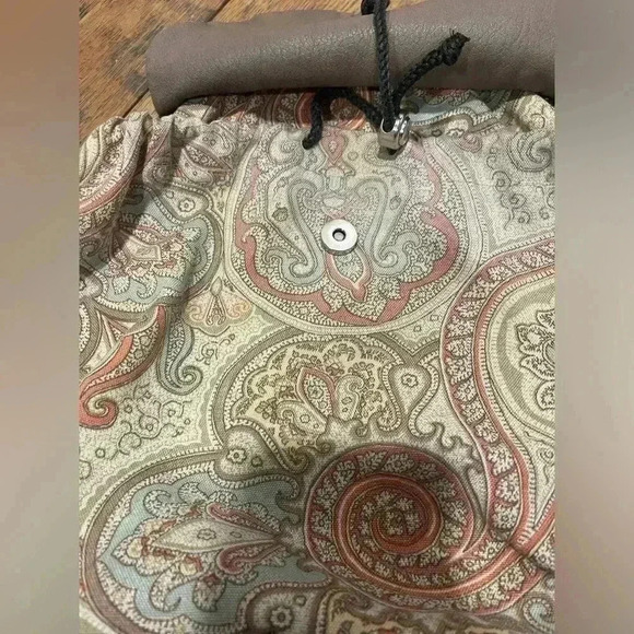 📍 COACHELLA Convertible Backpack with Interchangeable Pocket - Picture 5 of 10